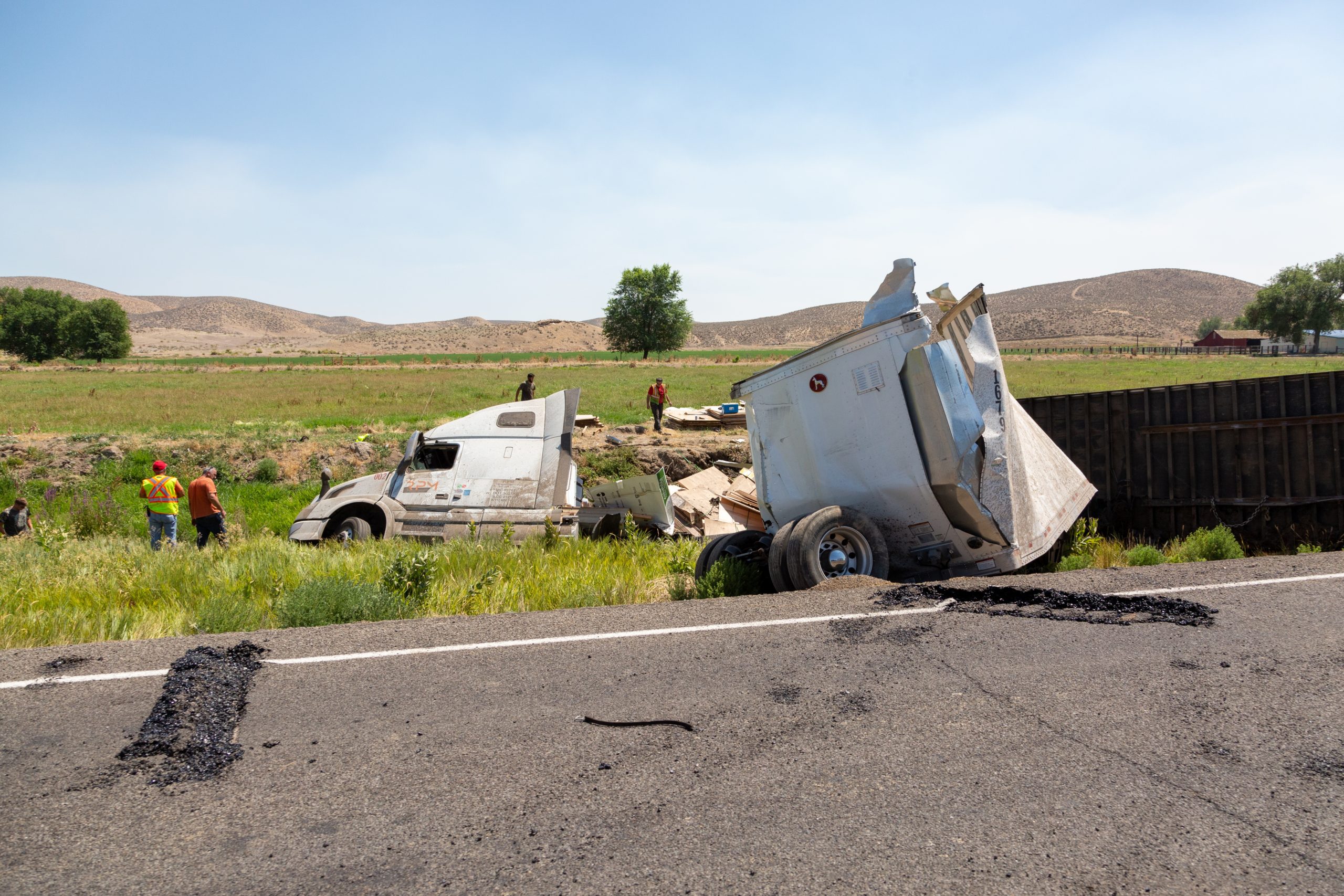 What are the Common Causes of Truck Accidents in Rogers, Arkansas?