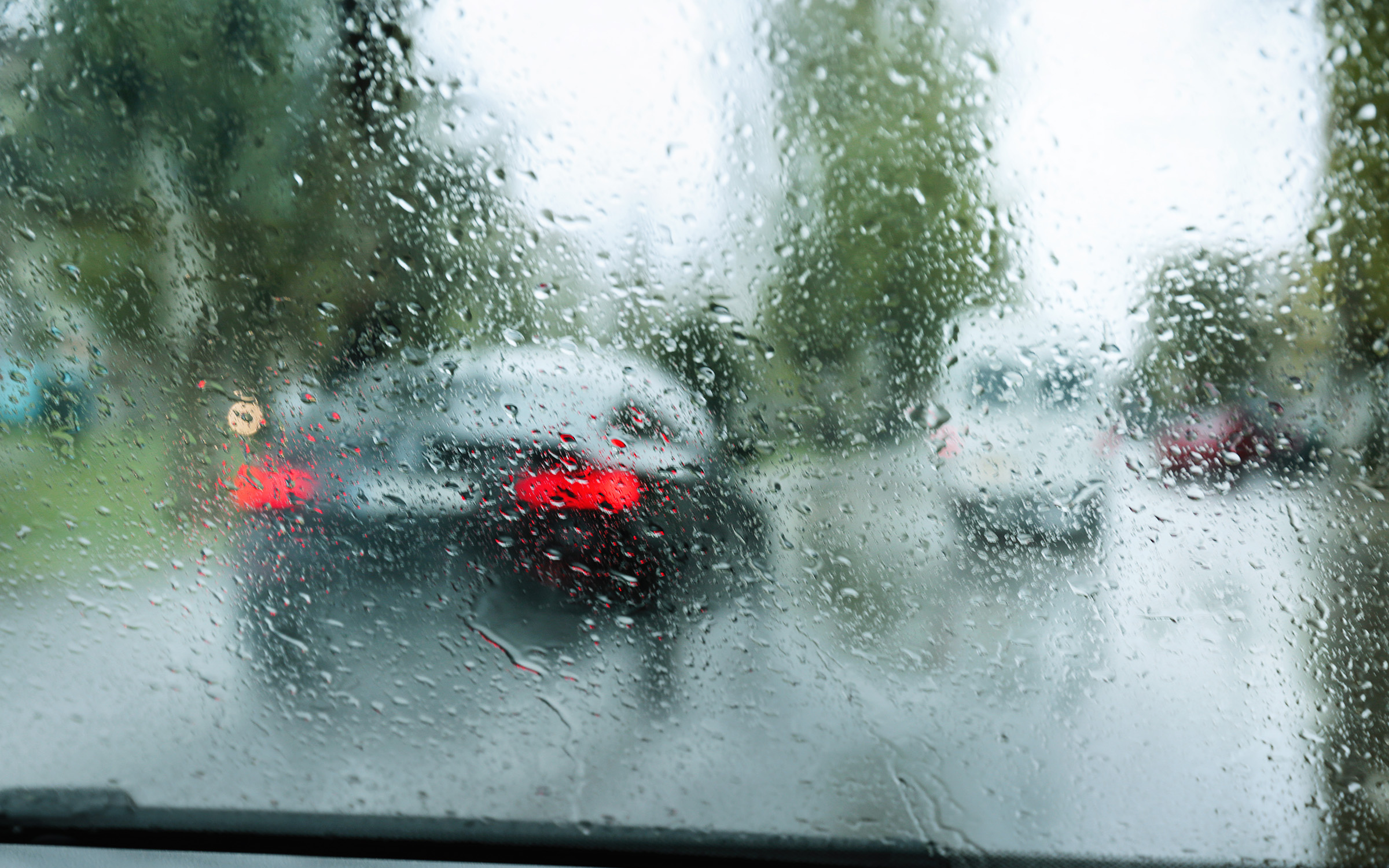 Summer Rain, Slick Roads: Who's Liable in an Arkansas Hydroplaning Crash?
